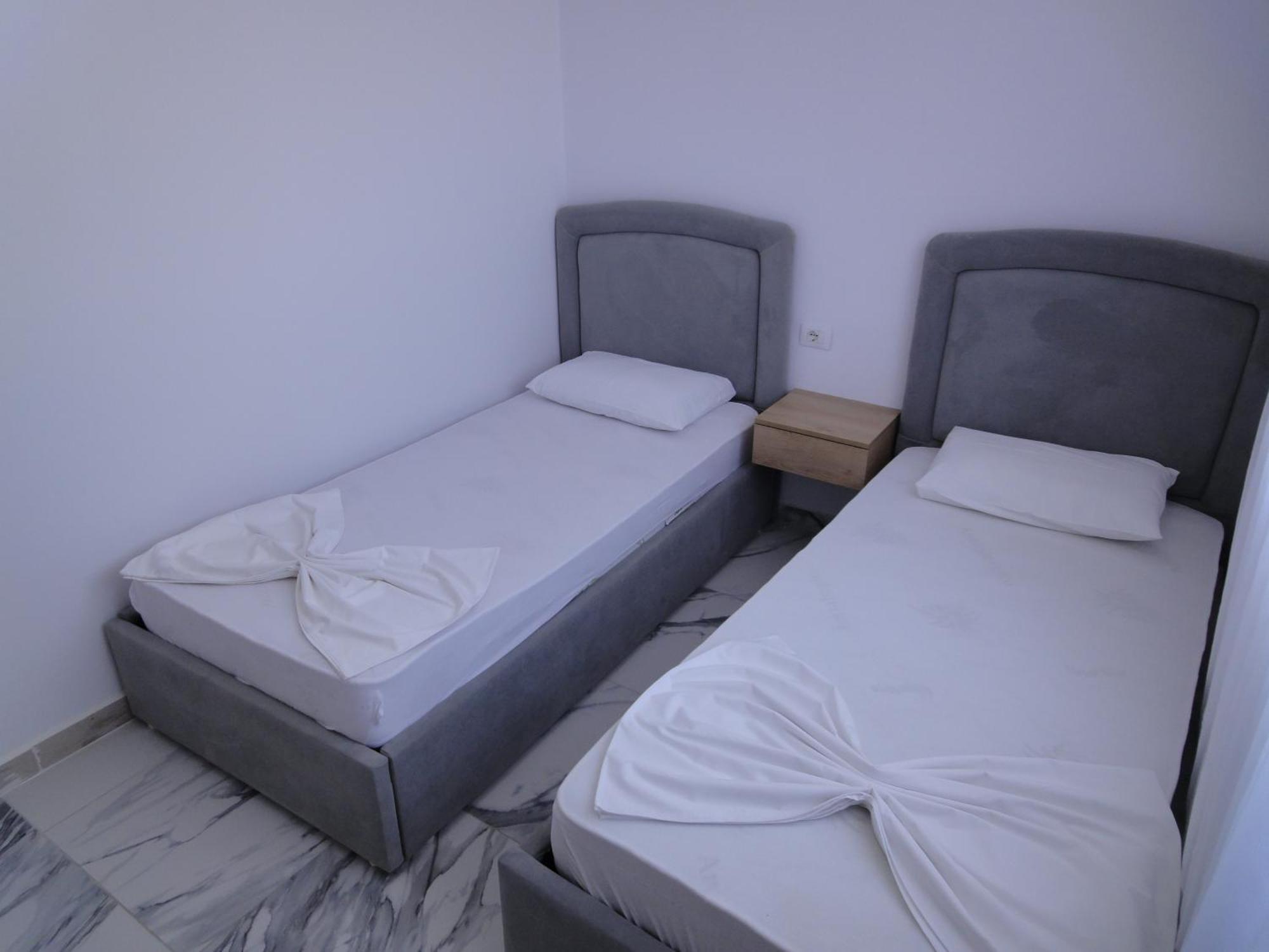 Appartement Niki Shen Gjin *