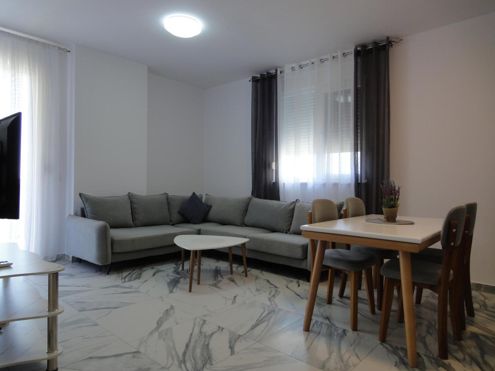 Niki Shen Gjin Appartement *